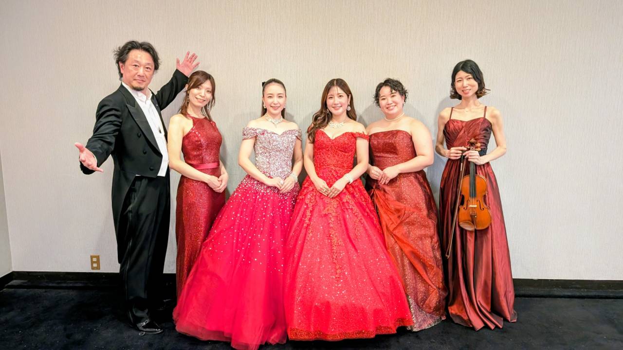 400名の会場が一体に｜ホテル余興は生演奏サプライズで