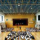 広島市立亀山小学校で芸術鑑賞会を実施｜体育館で届けた参加型オペラ公演